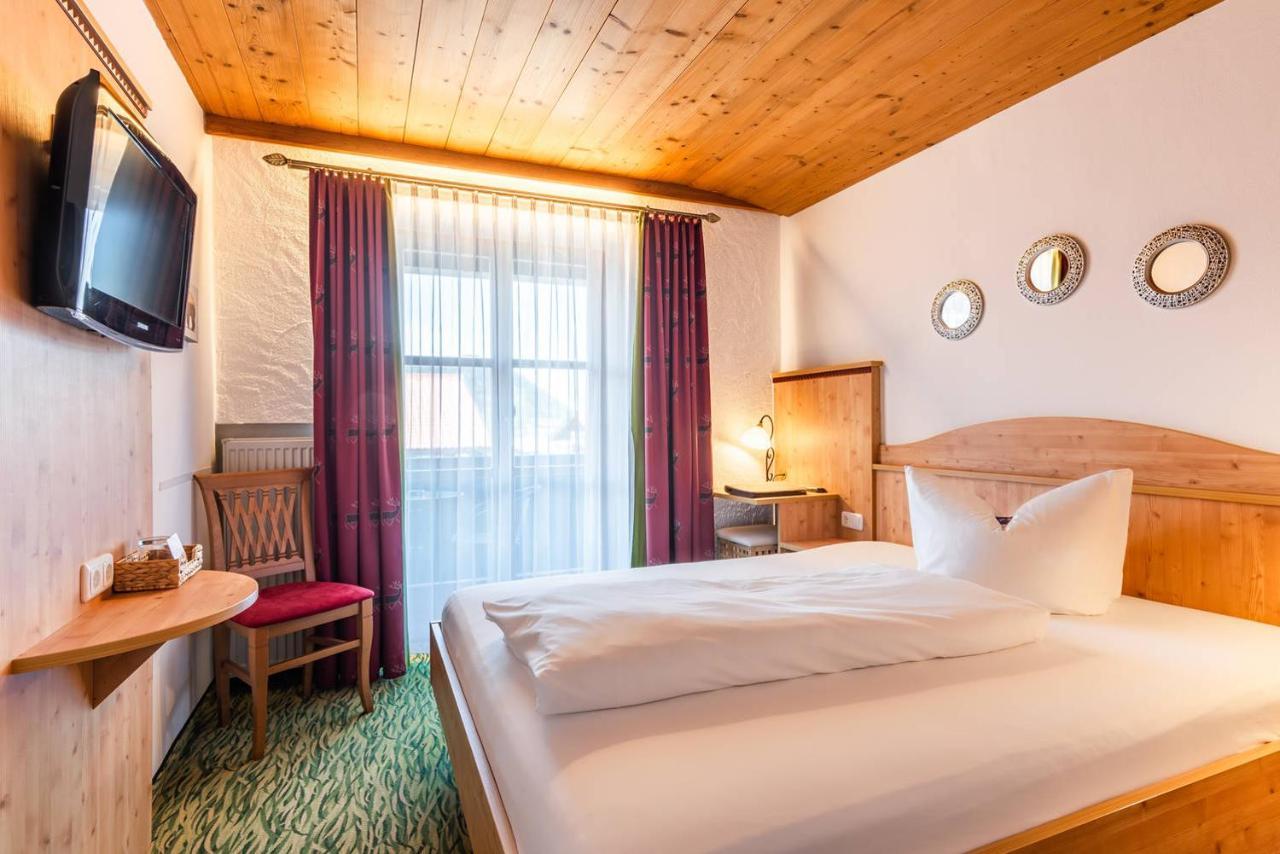 Das Maximilian - Feines Landhotel Am ชลีเอร์ซี ภายนอก รูปภาพ